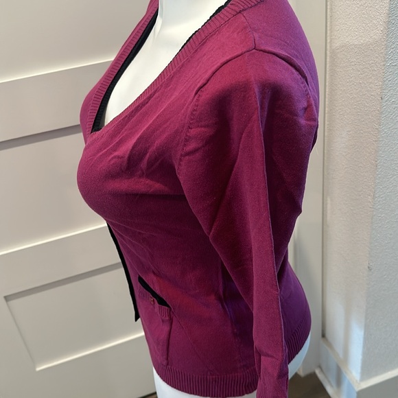 Lifestyle Attitude by Larry Levine Button Front Cardigan - Picture 4 of 13